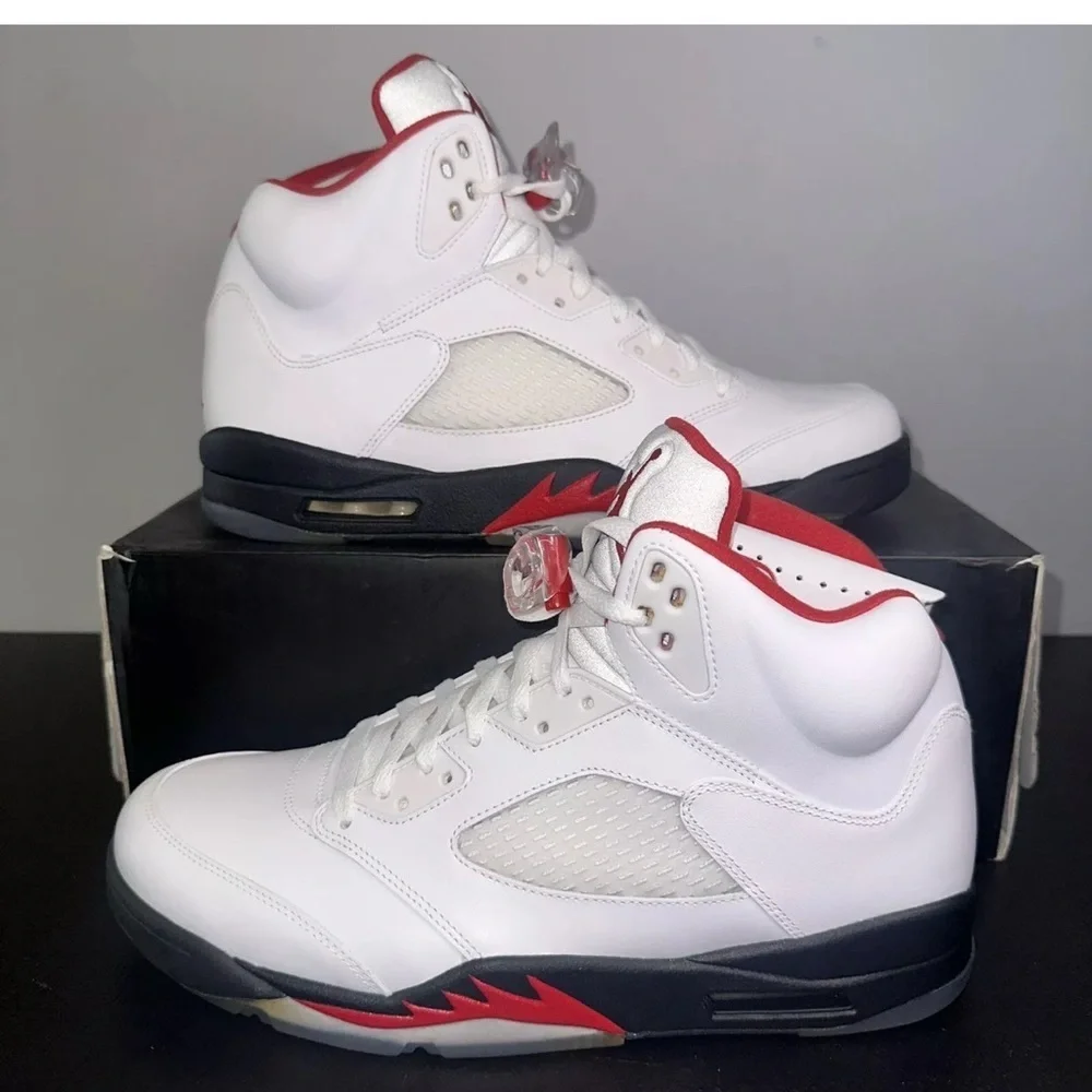 Jordan 5 Retro Fire Red men’s size 11